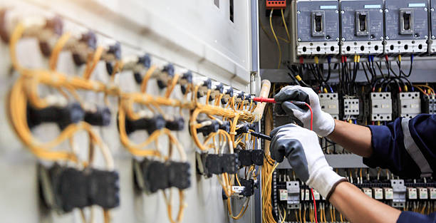 Professional Electrician technician working in Crestview, FL